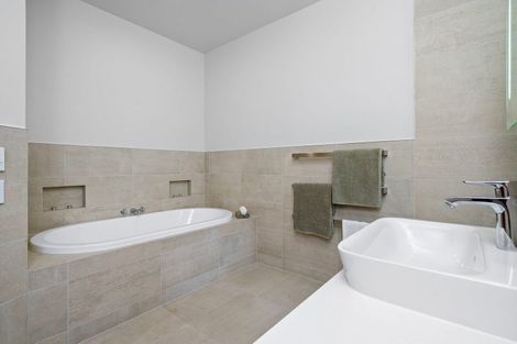 Photo of property in 5 Curnow Place, Leamington, Cambridge, 3432