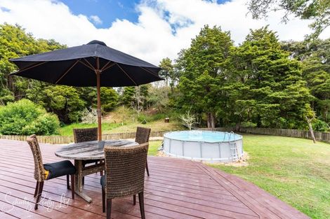 Photo of property in 17 Franklin Road, Paparoa, 0571