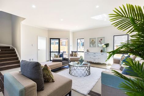 Photo of property in 4225c Great North Road, Glendene, Auckland, 0602