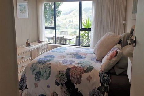 Photo of property in 69 North Street, Mokau, 4376