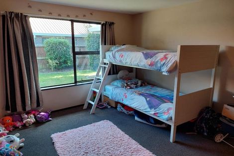 Photo of property in 5 Broadhaven Avenue, Parklands, Christchurch, 8083