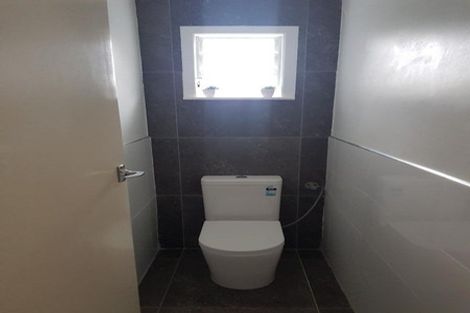 Photo of property in 7 Larissa Avenue, Henderson, Auckland, 0610