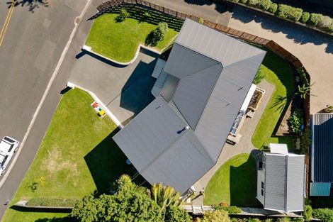 Photo of property in 2 Awatere Avenue, Beerescourt, Hamilton, 3200