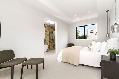 Photo of property in 59 Main Road, Redcliffs, Christchurch, 8081
