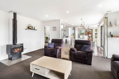 Photo of property in 76 Beaumont Drive, Rolleston, 7614