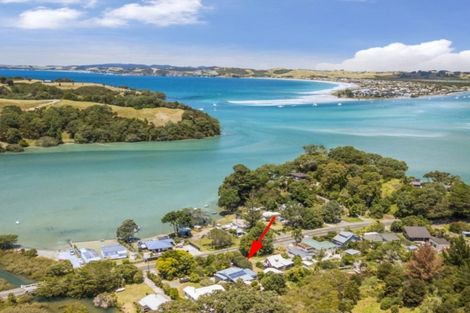 Photo of property in 400 Leigh Road, Whangateau, Warkworth, 0985