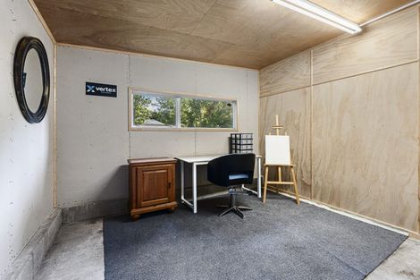 Photo of property in 15a Sycamore Grove, Lower Vogeltown, New Plymouth, 4310