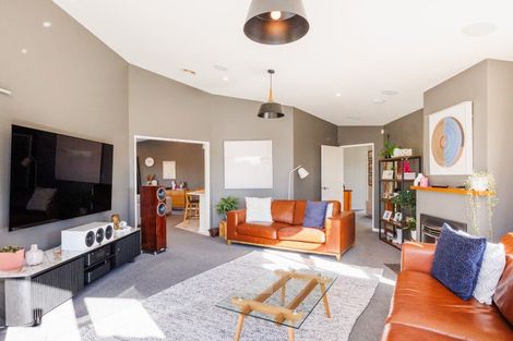 Photo of property in 165 Pacific Drive, Fitzherbert, Palmerston North, 4410