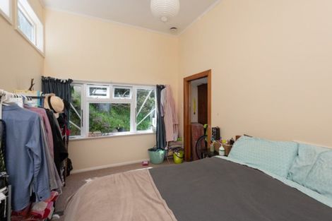 Photo of property in 31 Winchester Street, Kaiwharawhara, Wellington, 6035