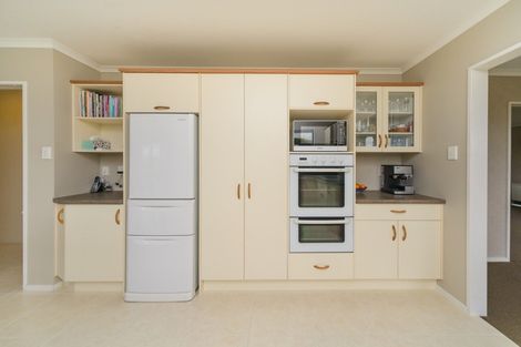 Photo of property in 189 Ruapehu Drive, Fitzherbert, Palmerston North, 4410