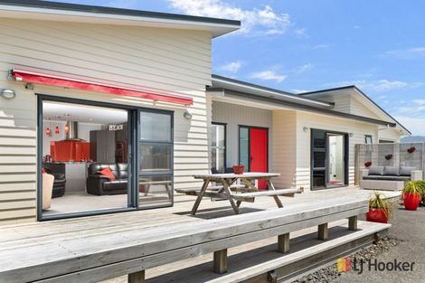 Photo of property in 19 Reel Road, Athenree, Waihi Beach, 3611