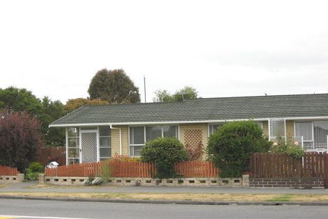 Photo of property in 1 Queenspark Drive, Parklands, Christchurch, 8083