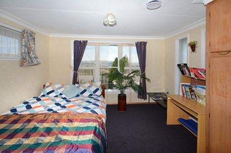 Photo of property in 18 Hanlon Street, Halfway Bush, Dunedin, 9010