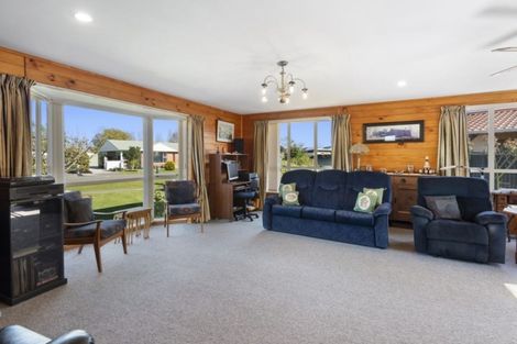 Photo of property in 1 Spring Place, Leeston, 7632