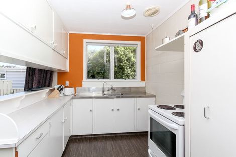 Photo of property in 2/14 Huatoki Street, Vogeltown, New Plymouth, 4310