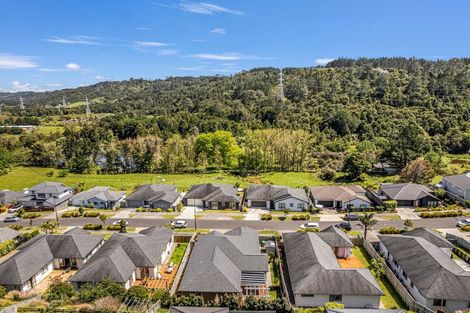 Photo of property in 21 Jeroboam Loop, Kumeu, 0810