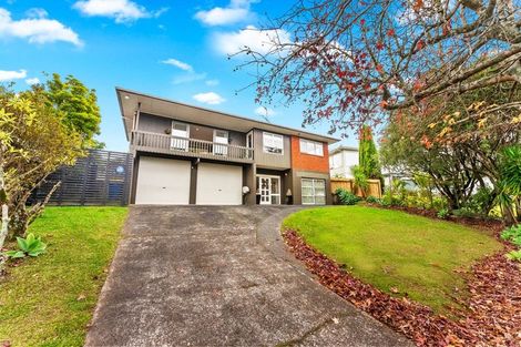 Photo of property in 31 Barlow Place, Chatswood, Auckland, 0626