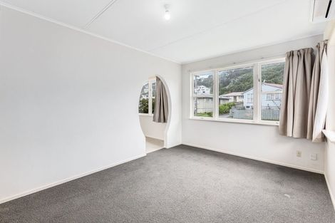 Photo of property in 171 Sievers Grove, Cannons Creek, Porirua, 5024