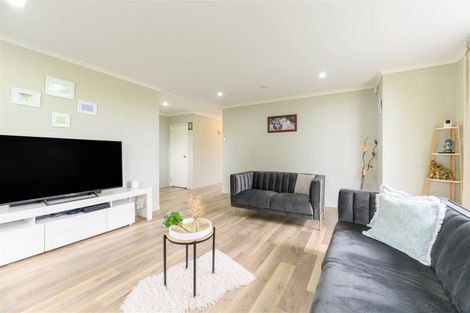 Photo of property in 1 Tarapiroe Avenue, Takanini, 2112