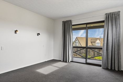 Photo of property in 2 Gladstone Grove, Richmond Heights, Taupo, 3330