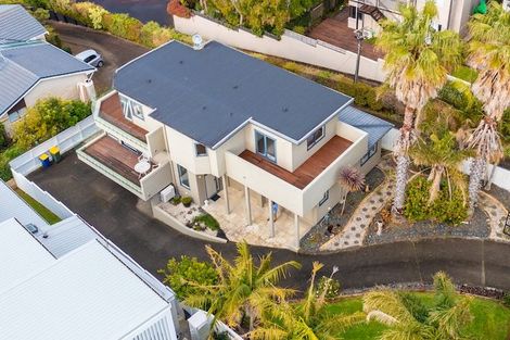 Photo of property in 41 Aberdeen Road, Castor Bay, Auckland, 0620