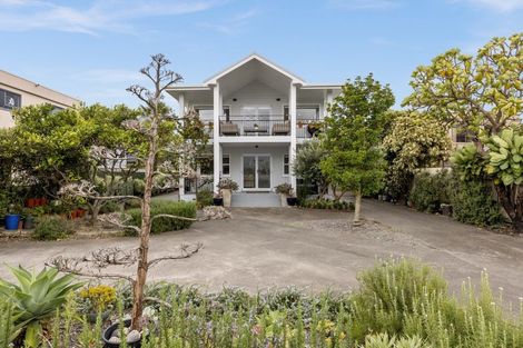 Photo of property in 17 Meeanee Quay, Westshore, Napier, 4110