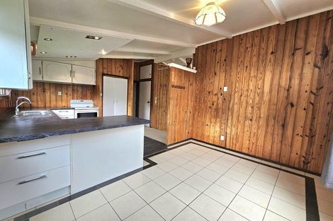 Photo of property in 12 Heaphy Street, Westown, New Plymouth, 4310