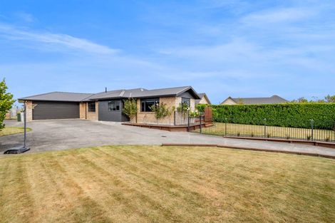 Photo of property in 4 Larlin Drive, Hawera, 4675