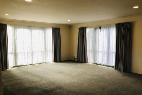 Photo of property in 34 Milan Drive, Glen Eden, Auckland, 0602