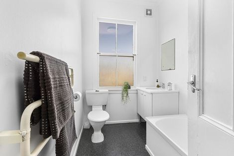 Photo of property in 28 Owen Street, Newtown, Wellington, 6021