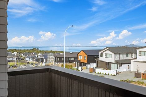 Photo of property in 183 Te Oneroa Way, Long Bay, Auckland, 0630