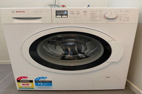 Photo of property in 10 Kaweka Street, New Lynn, Auckland, 0600