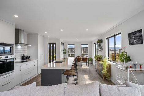 Photo of property in 12 Stingray Drive, Omokoroa, 3114