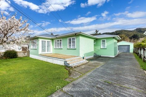 Photo of property in 21 Hay Street, Wainuiomata, Lower Hutt, 5014