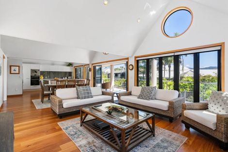 Photo of property in 6 Vista Paku, Pauanui, Hikuai, 3579