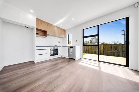 Photo of property in 5/15 Union Road, Howick, Auckland, 2014