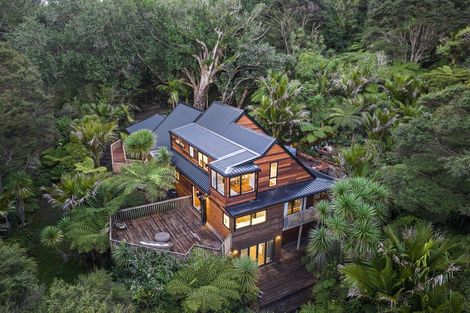 Photo of property in 36 Kereru Grove, Greenhithe, Auckland, 0632