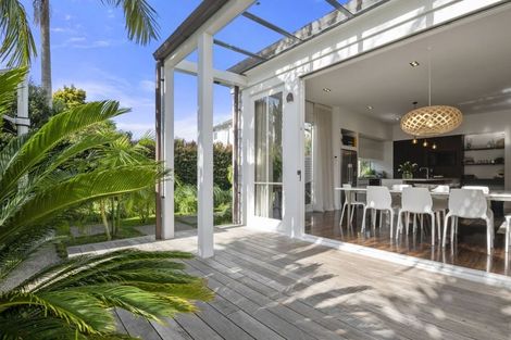 Photo of property in 26 Norwood Road, Bayswater, Auckland, 0622