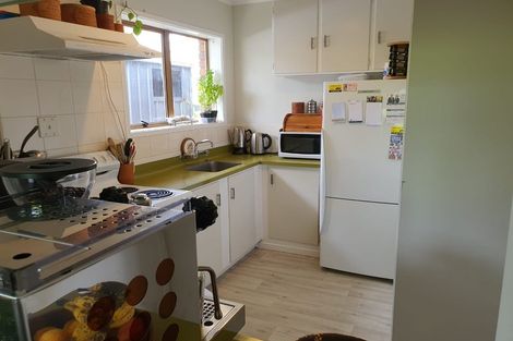 Photo of property in 1/35a Coniston Avenue, Te Atatu South, Auckland, 0610