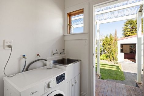 Photo of property in 31 Clare Street, Cambridge, 3434