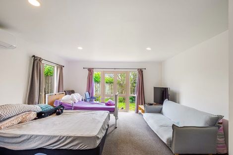 Photo of property in 8/9 Sunnydale Place, Oteha, Auckland, 0632