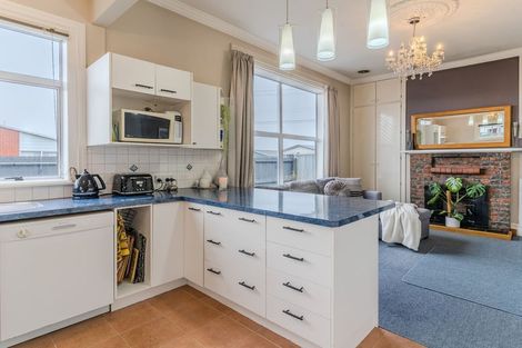 Photo of property in 196 Oxford Street, South Dunedin, Dunedin, 9012