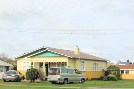 Photo of property in 3 High Street West, Waitara, 4320