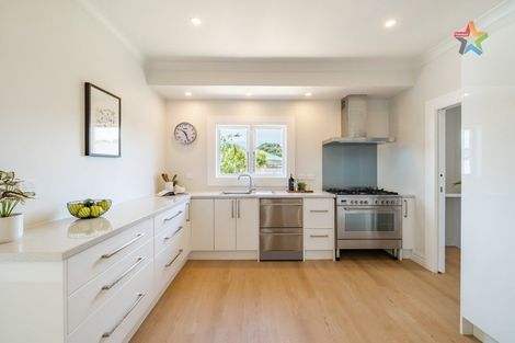 Photo of property in 33 Moa Street, Alicetown, Lower Hutt, 5010