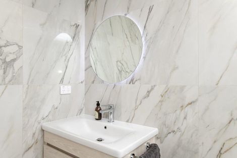 Photo of property in 74 Scarlys Way, Okitu, Gisborne, 4010