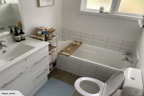 Photo of property in 19a Ranui Terrace, Tawa, Wellington, 5028