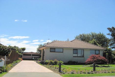 Photo of property in 22 Woodend Road, Woodend, 7610