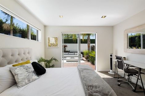 Photo of property in 15 Waitemata Road, Hauraki, Auckland, 0622