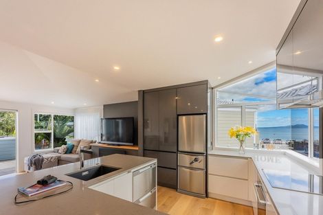 Photo of property in 3/28 Manly Esplanade, Browns Bay, Auckland, 0630