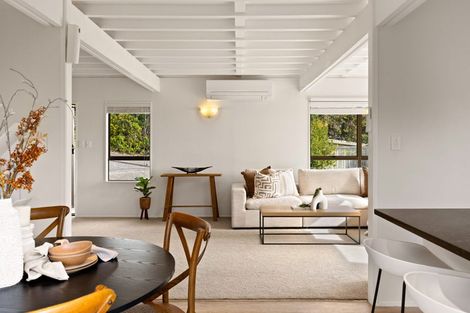 Photo of property in 2/105 Carlisle Road, Torbay, Auckland, 0632